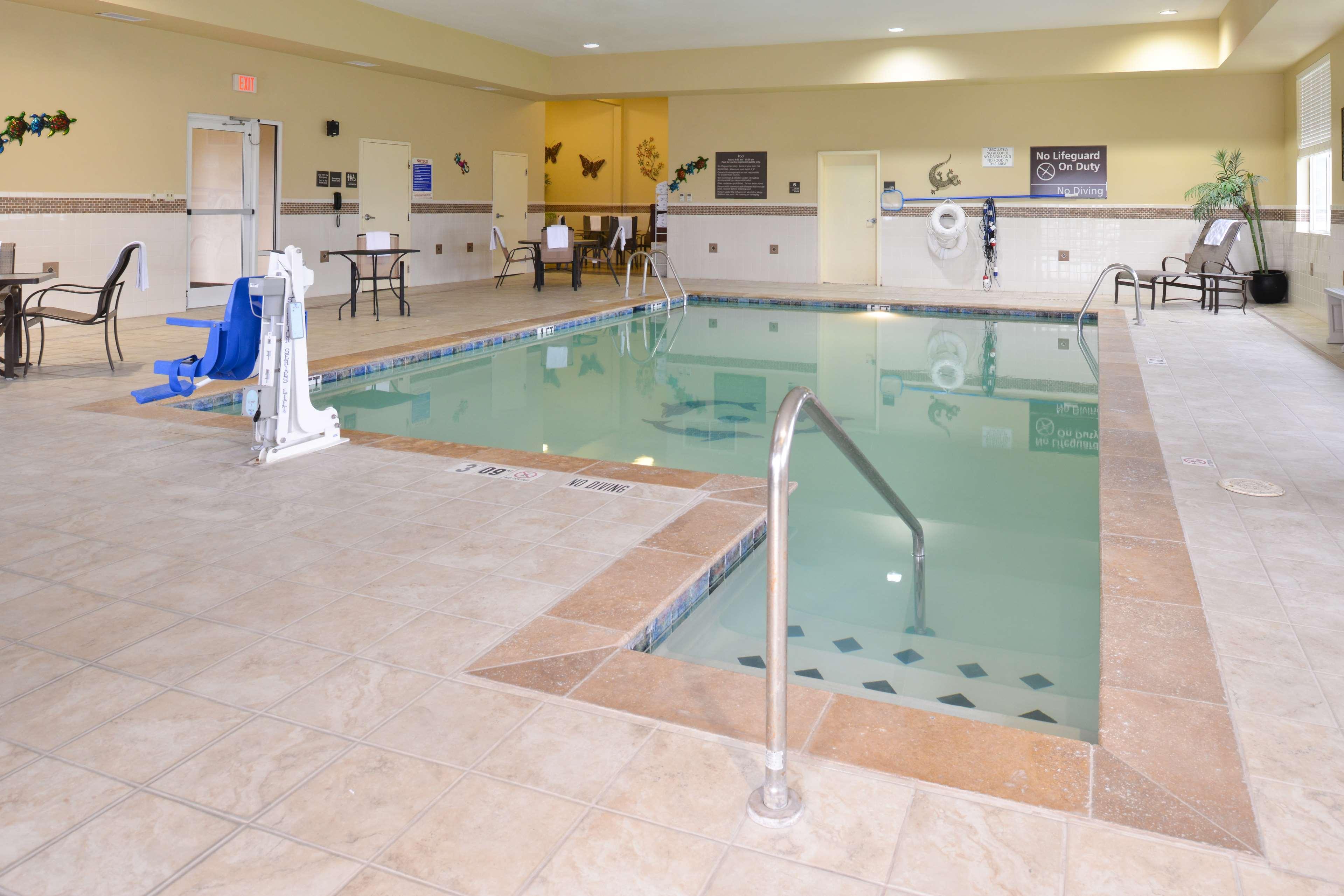 Hampton Inn Alpine Luaran gambar
